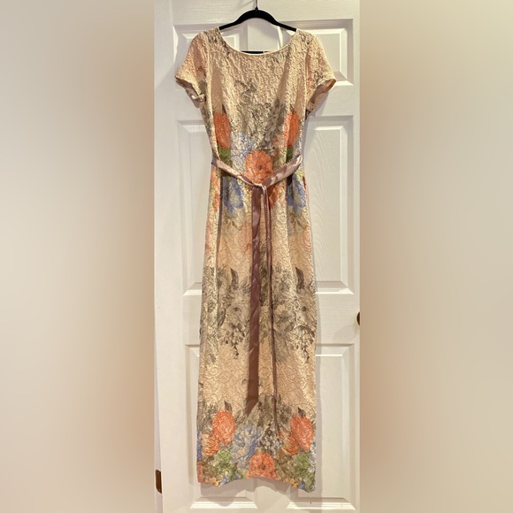 Adrianna Papell Floral Dress with Satin Waistband size 10 - Picture 3 of 14